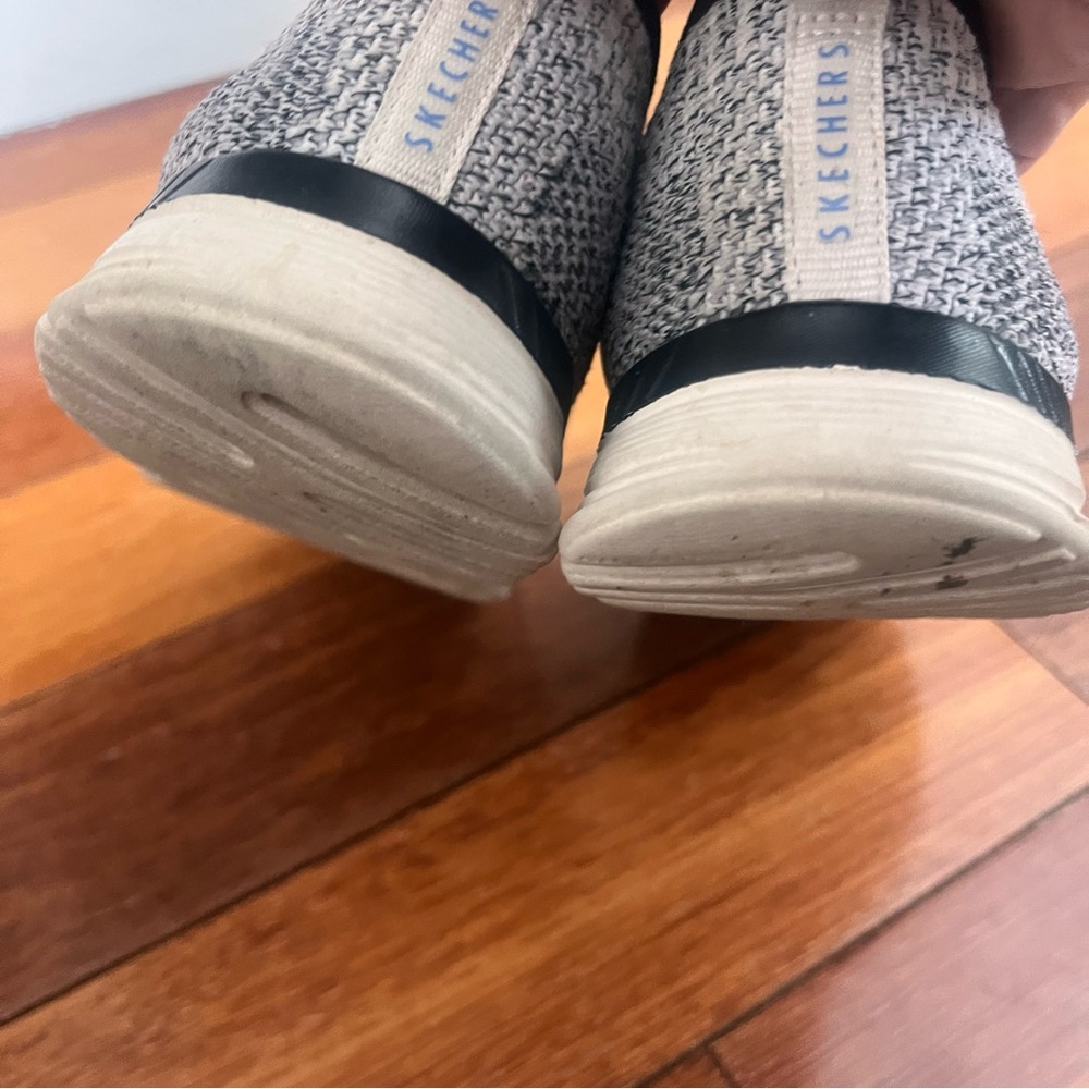 Skechers Luminate size 7.5 - Picture 10 of 10